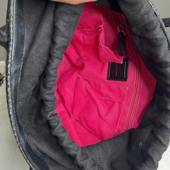 Cole Haan Shoulder Cinch Straw Linen Bucket Bag in Black White - Picture 9 of 10